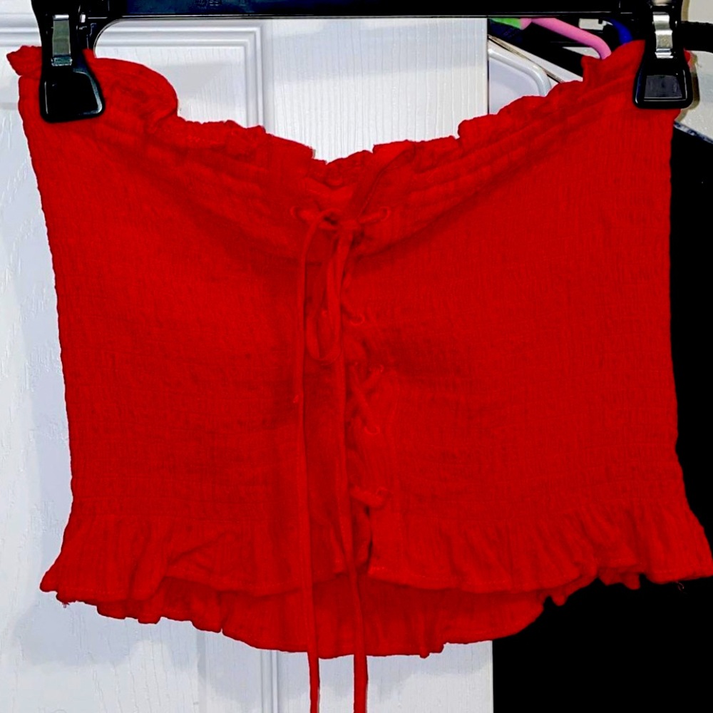 size small smocked crop top from american eagle! never worn great condition